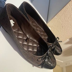 Michael kors flats